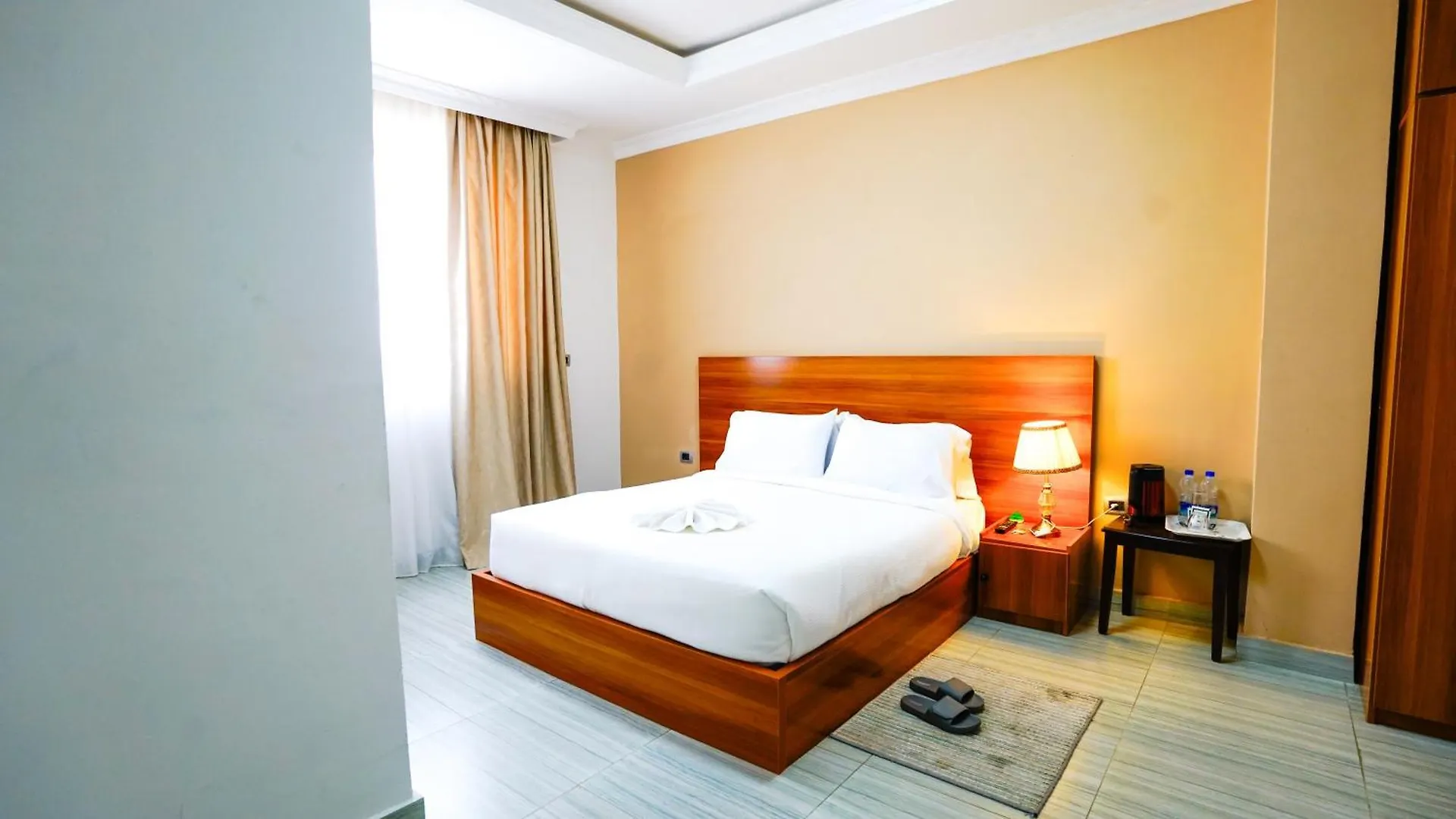 Brighton Guest House And Cafe Addis Ababa